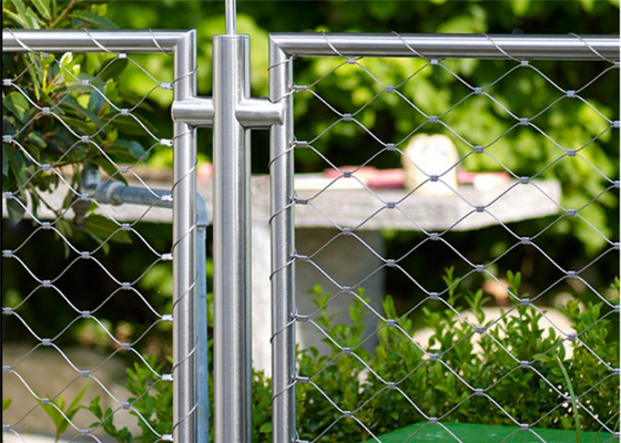 Neta de alambre de aviario de acero inoxidable con perilla anudada en la jaula de los animales