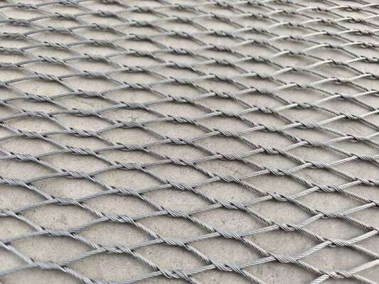 Diámetro de alambre 0,5 mm a 3,2 mm Red de aves flexible diseñada para proteger los productos agrícolas y las plantas ornamentales